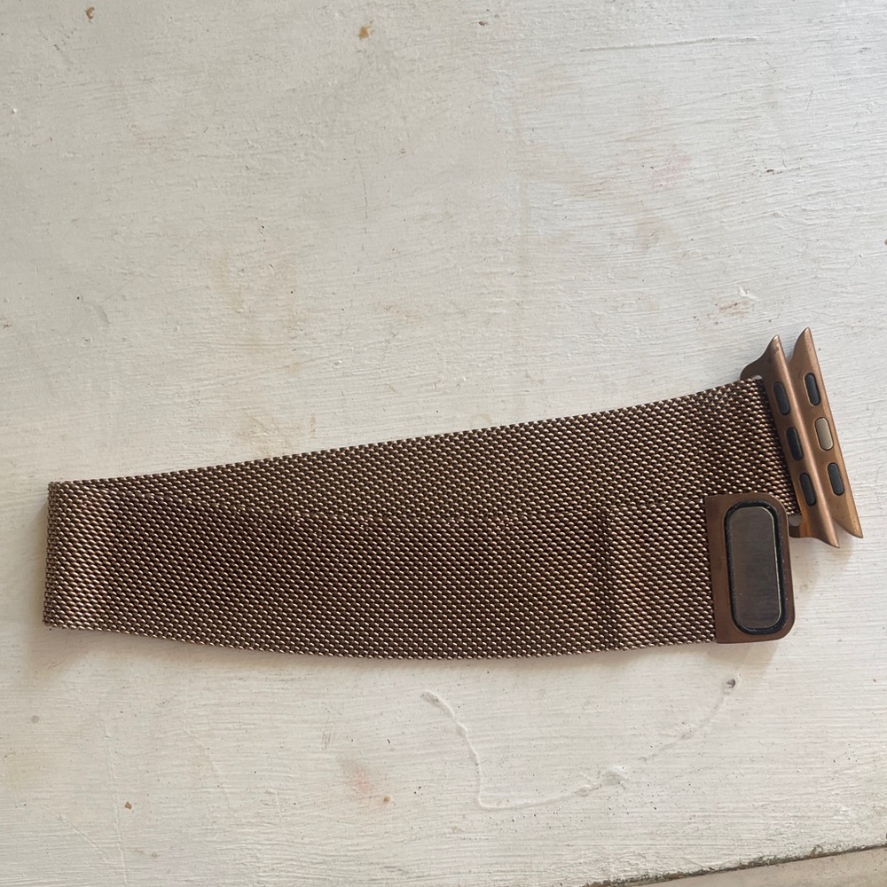 Rose gold Apple Watch strap